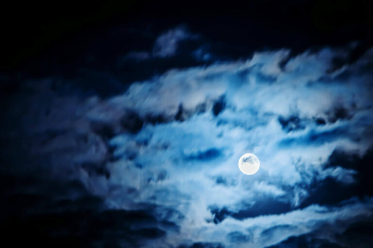 Jak robić doskonałe zdjęcia nieba nocą?